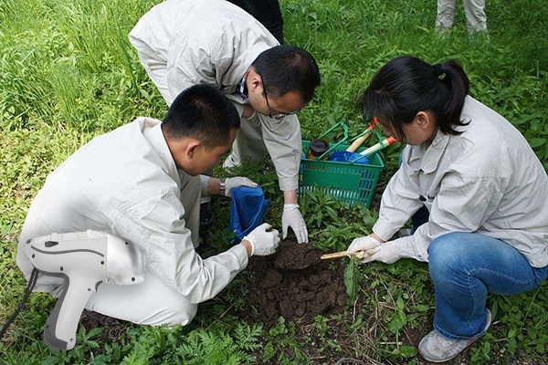 便攜式光譜儀在土壤檢測中的應用